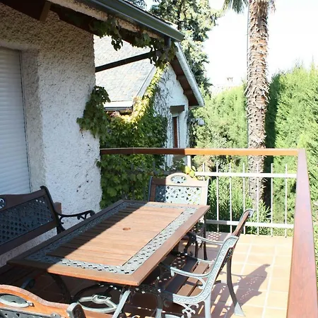 Casa Aikon Villa Gojar