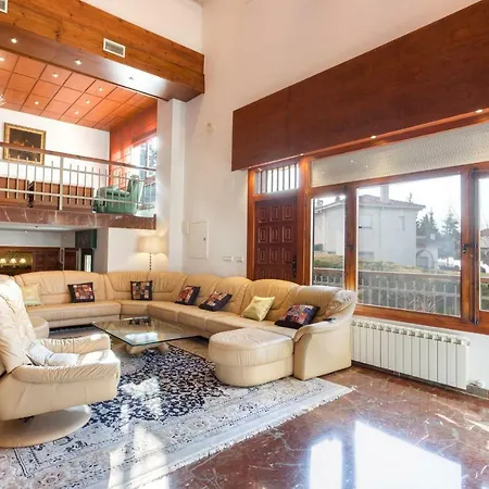 Villa Casa Aikon Gojar